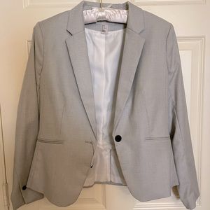 NEW H&M Grey blazer (L)